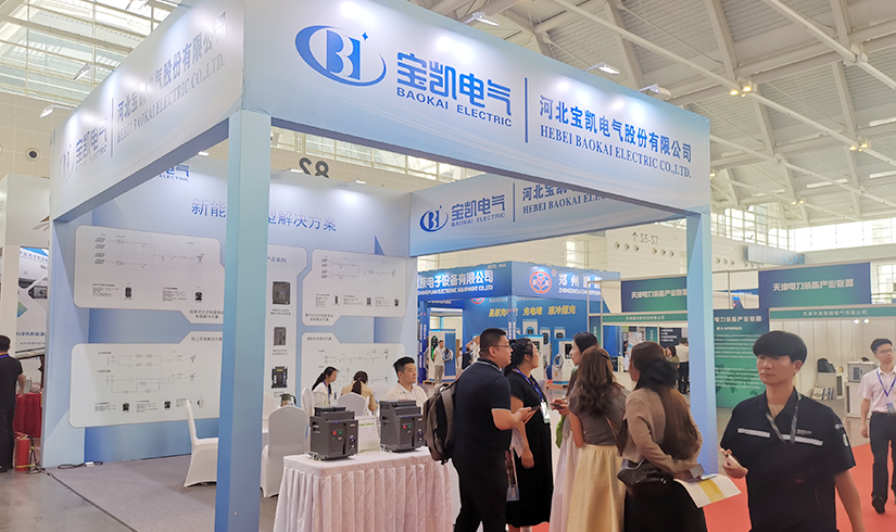 暴击行业天花板！jinnianhui今年会电气硬核技术亮相天津清洁能源展，引央视记者及能源产业巨头现场“挖宝”